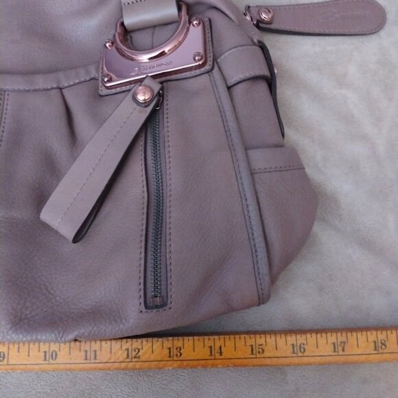 B MAKOWSKY Taupe Soft Leather Handbag Purse Shoulder Bag Large Rosegold Accents - Picture 8 of 11